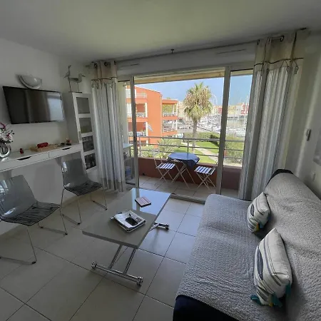 Moderne, Centre Port Avec Piscine, Parking, Climatisation - Cap D'agde - Fr-1-723-37 Apartmán Agde
