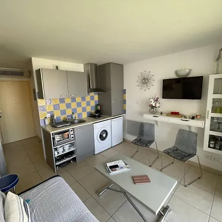 Apartmán Moderne, Centre Port Avec Piscine, Parking, Climatisation - Cap D'agde - Fr-1-723-37 *